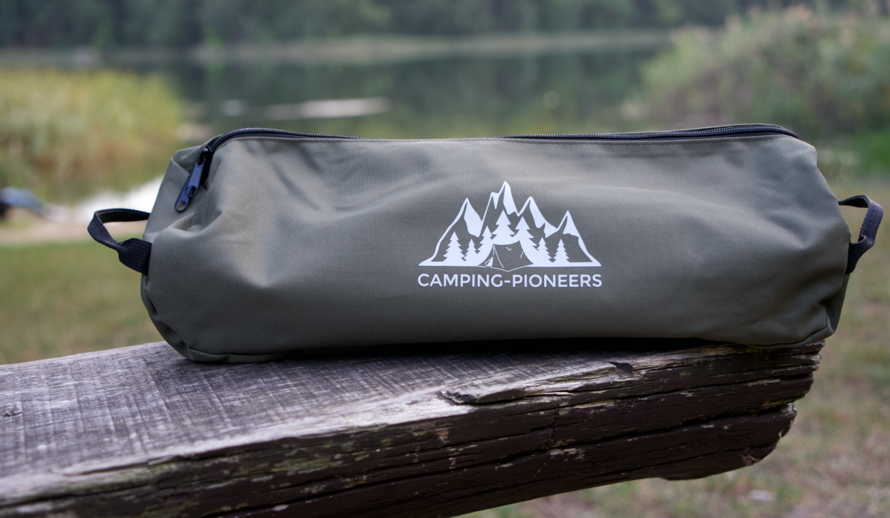 Compact camping chair "Smart Pioneer" - small pack size with plenty of storage space