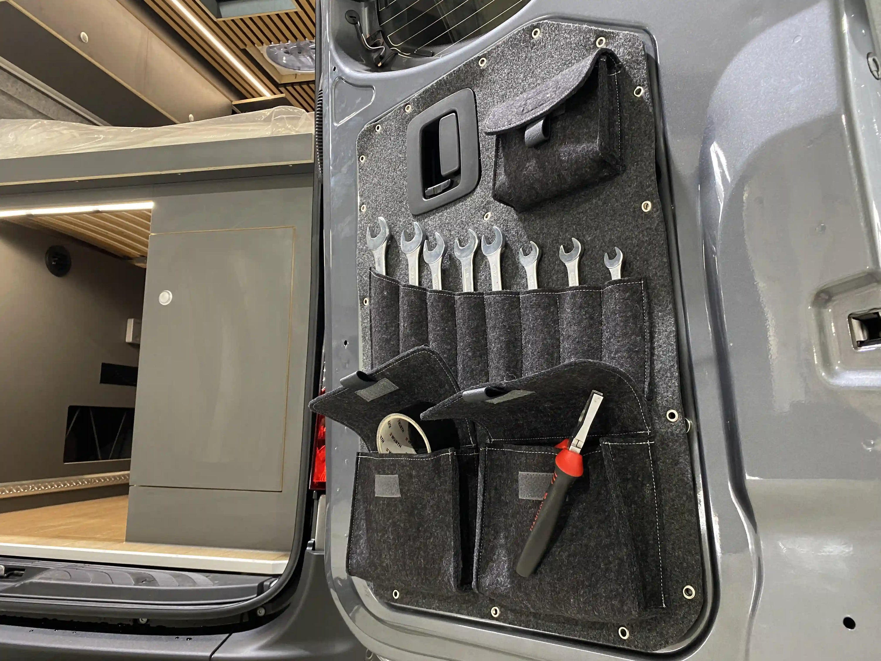 Taschen Auto Hecktaschen beide Seiten Mercedes Sprinter W907
