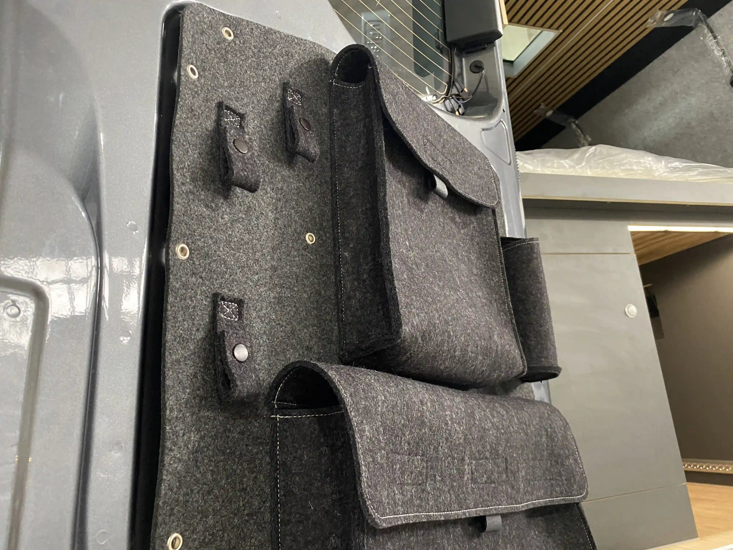 Taschen Auto Hecktaschen beide Seiten Mercedes Sprinter W907