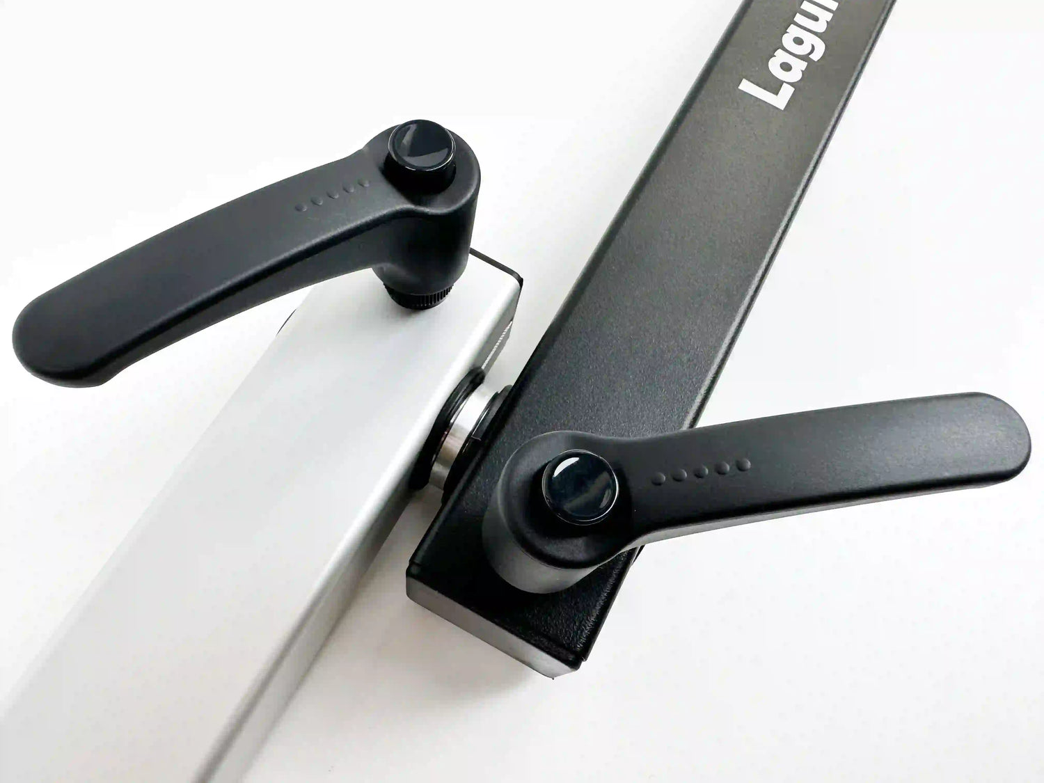 Boulon de table Lagun pour connecter deux bras