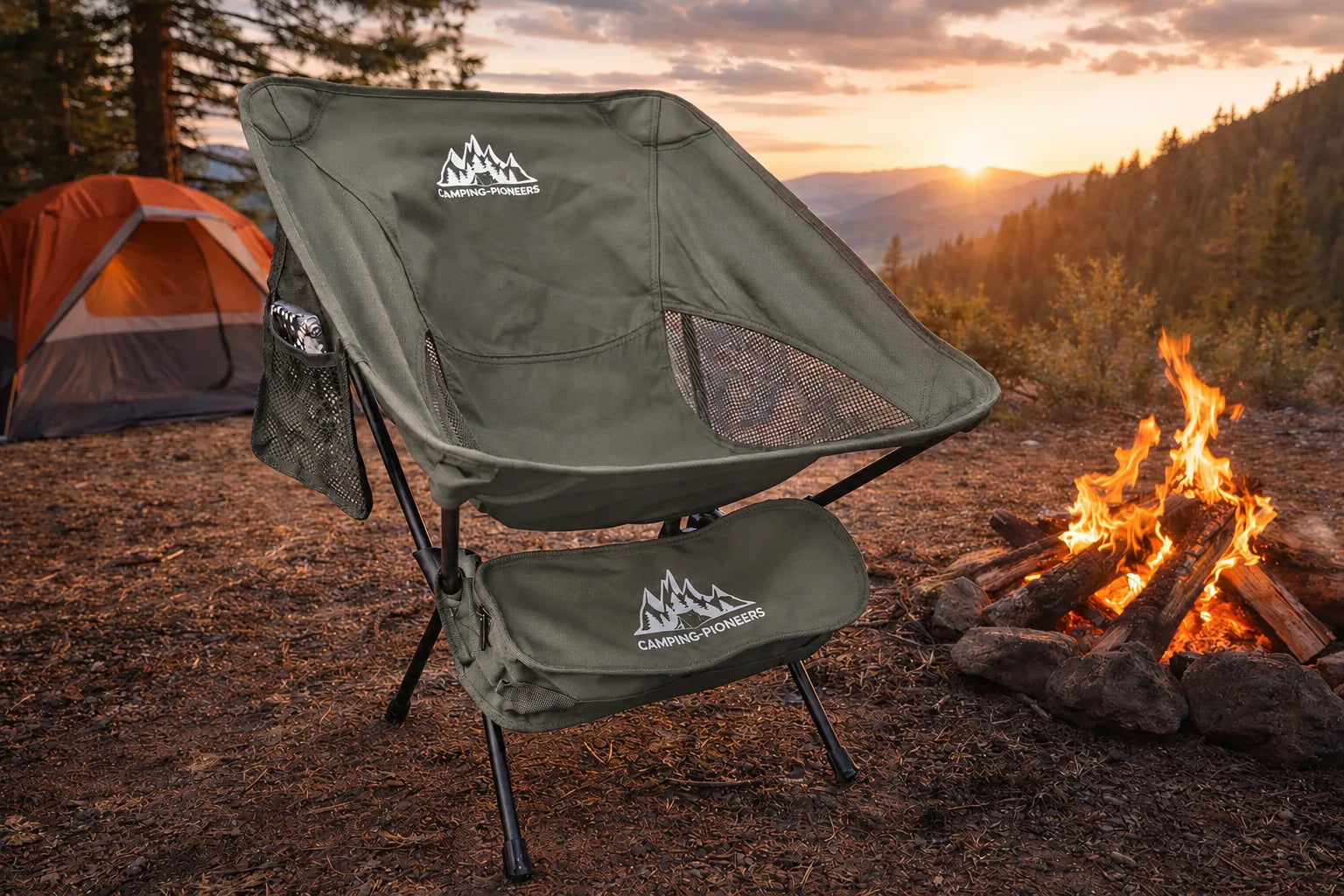 Compact camping chair "Smart Pioneer" - small pack size with plenty of storage space